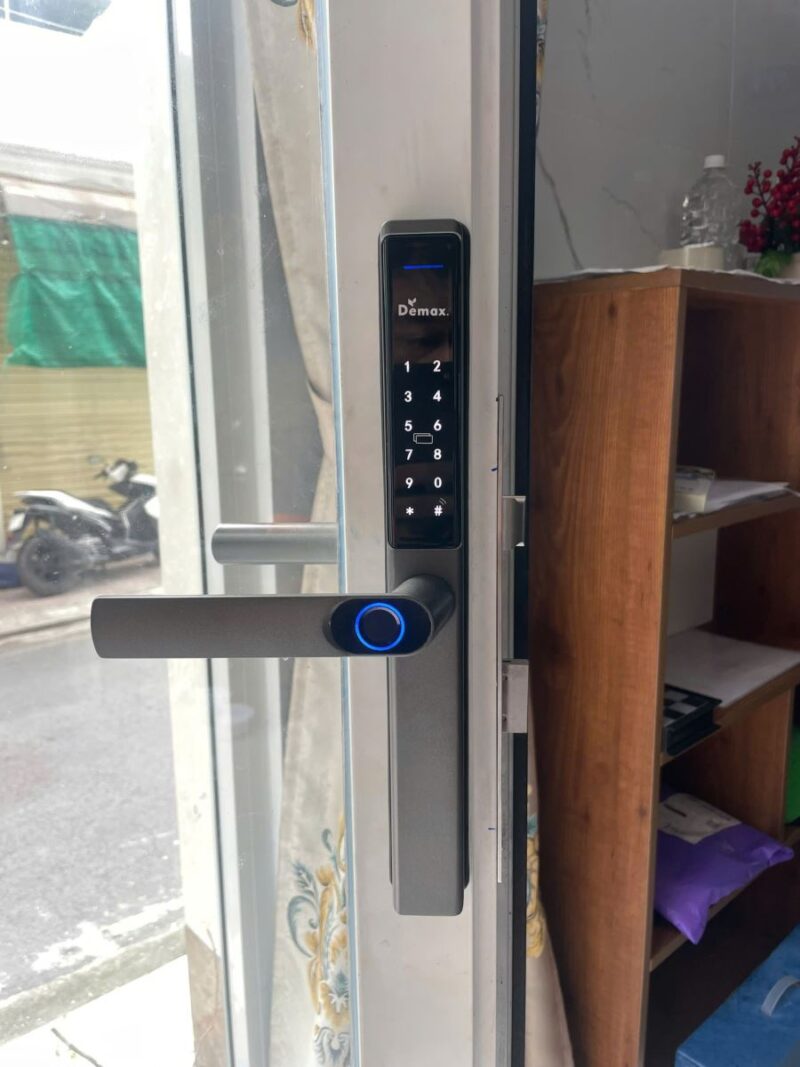 Khoá cửa nhôm vân tay Demax El599 Lux BL – Chống nước của Đức - Ảnh 4